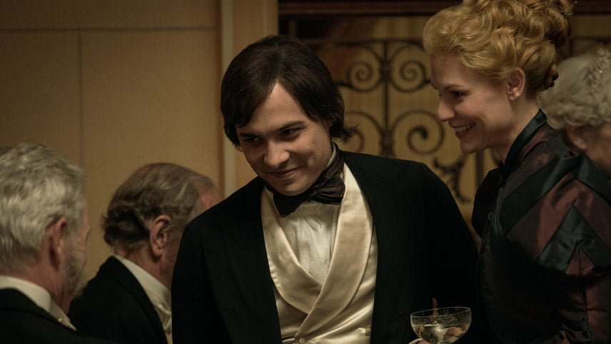 Le mie impressioni su Il serpente dell’Essex su Apple TV+ 4 Frank Dillane e Claire Danes in “Il serpente dell’Essex”