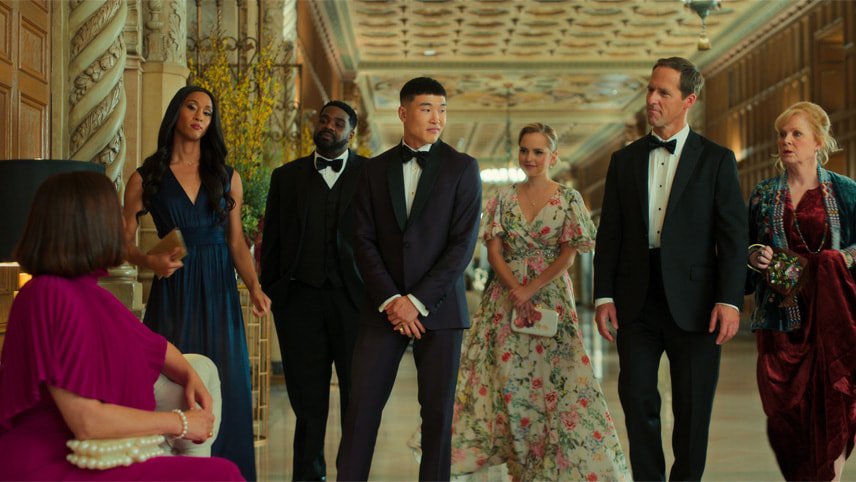 Michaela Jaé Rodriguez, Ron Funches, Joel Kim Booster, Stephanie Styles, Nat Faxon e Meagen Fay in “Loot”