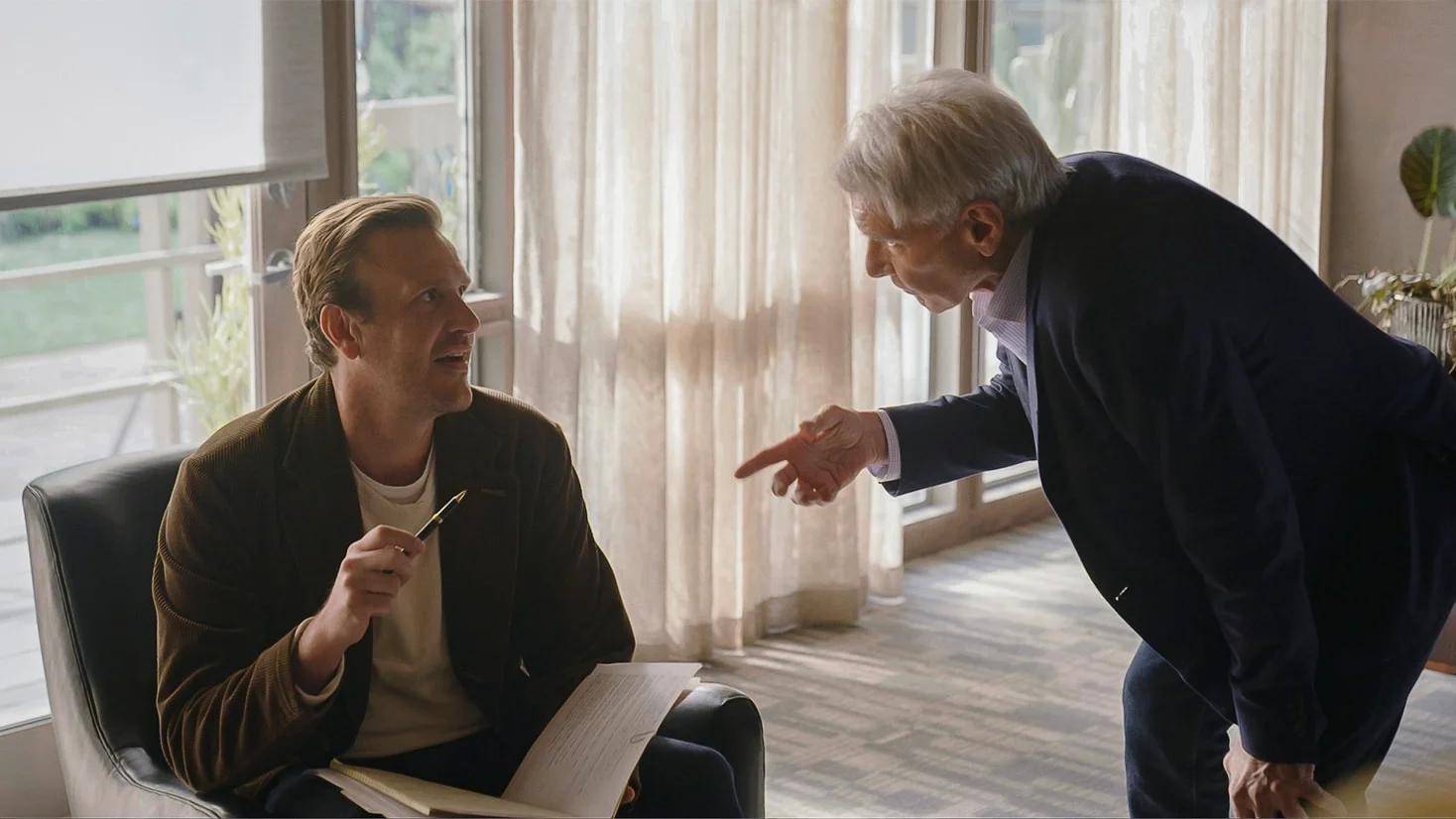 Recensione Shrinking su Apple TV+: Nuova Serie Commedia con Jason Segel ed Harrison Ford 2 Jason Segel e Harrison Ford in “Shrinking”
