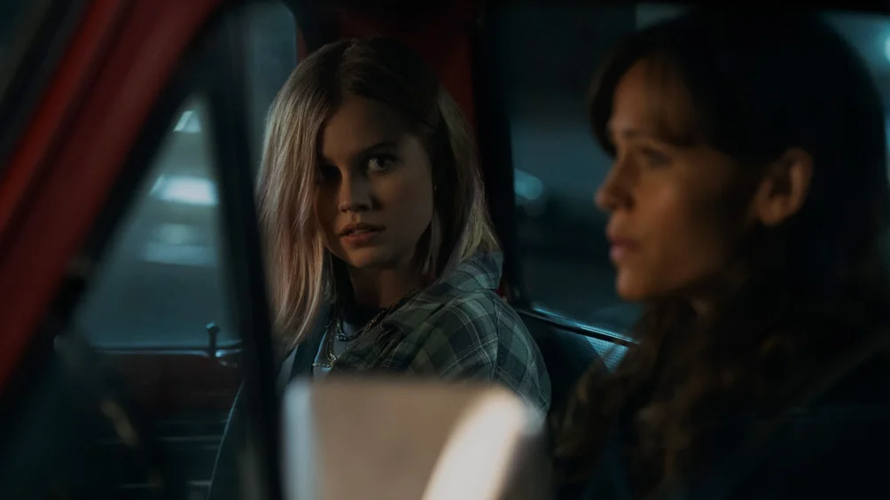 Le mie impressioni su L’ultima Cosa che mi hai Detto su Apple TV+ 2 Angourie Rice e Jennifer Garner in “L'ultima cosa che mi ha detto”