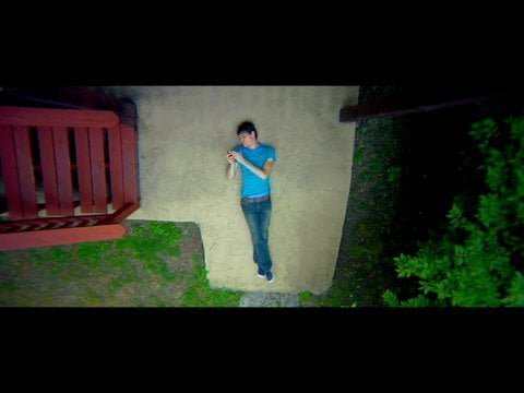 Julian Smith canta tutto il suo amore per il nuovo iPhone 3Gs 1 Julian Smith