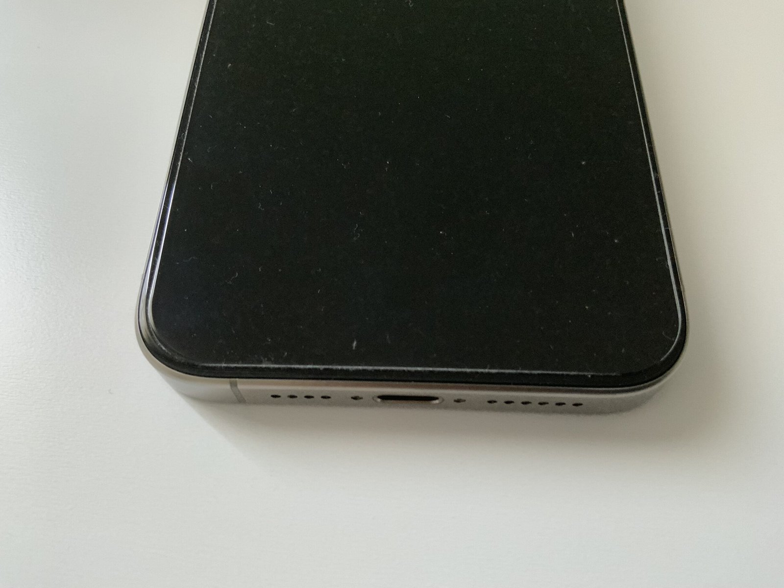 Recensione Accessori Elago per iPhone 15 Pro Max: Custodie, Pellicole e Privacy Glass+ 5 Elago Vetro Temperato+