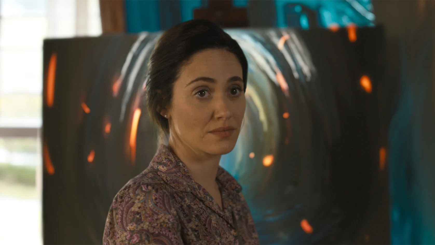 La recensione di The Crowded Room su Apple TV+ 4 Emmy Rossum è la madre di Danny in The Crowded Room