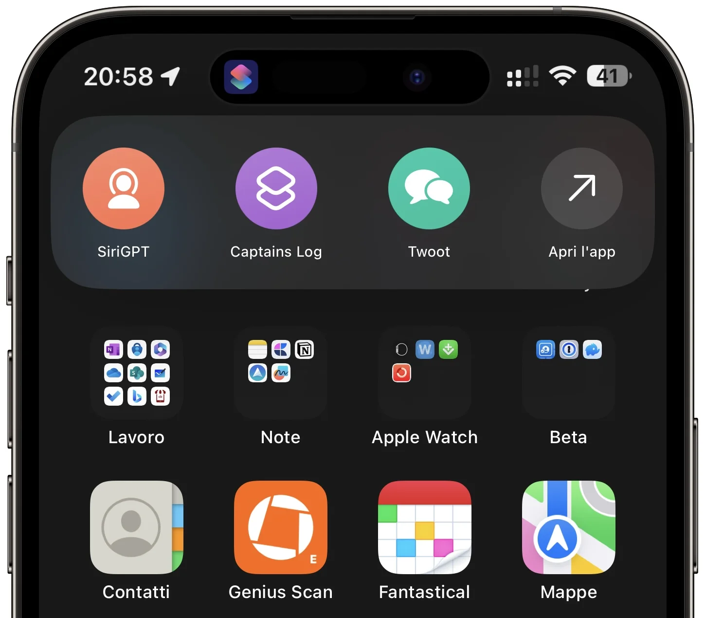 Come usare il pulsante azione degli iPhone 15 per richiamare una pulsantiera 1 Una pulsantiera di Comandi Rapidi richiamabili dal tasto azione