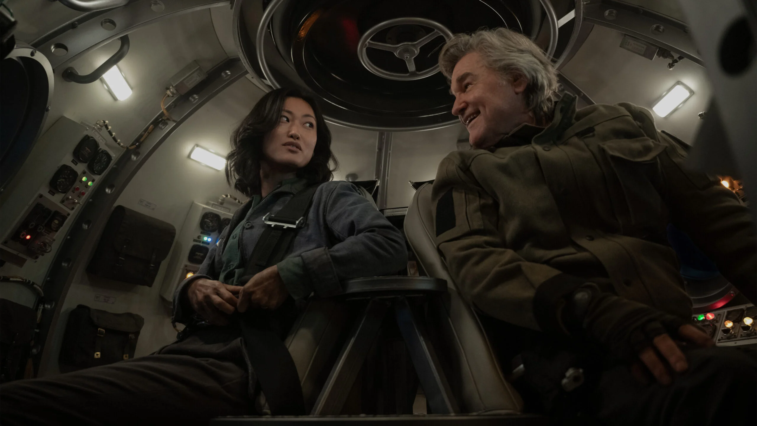Mari Yamamoto e Kurt Russell