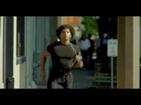 Apple brevetta le sessioni di lavoro per il Nike+ iPod Sport Kit 1 a man running in a city
