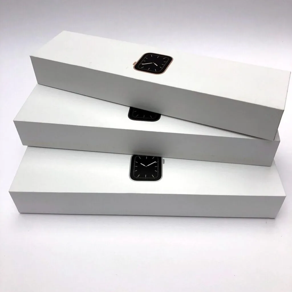 Il packaging dei prodotti Apple: storia, evoluzione e segreti dietro ogni confezione 4 confezione Apple Watch