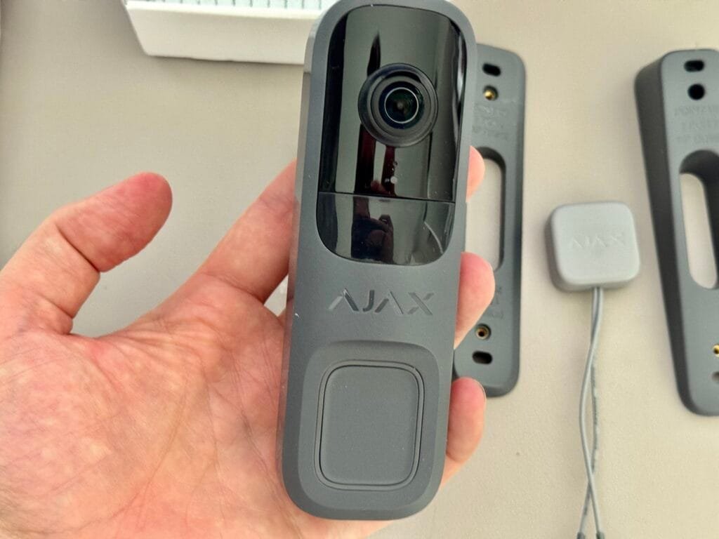 Ajax DoorBell e IndoorCam: Sicurezza Smart Integrata Sotto la Lente 2 IMG 3865