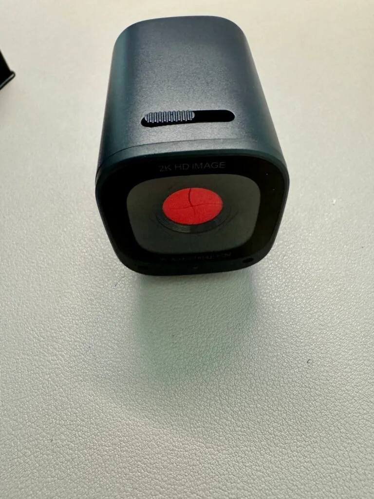 AnkerWork C200: Recensione della webcam 2K definitiva 3 AnkerWork C200 2