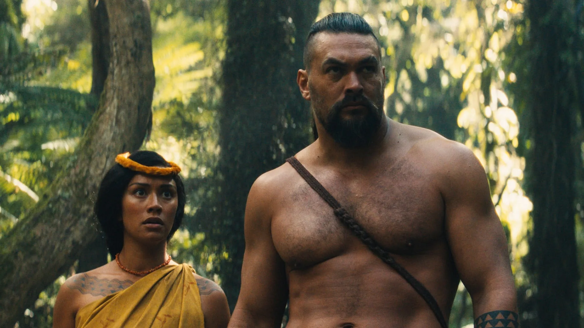 Chief of War: L'Epopea Hawaiana di Momoa 2 Luciane Buchanan e Jason Momoa