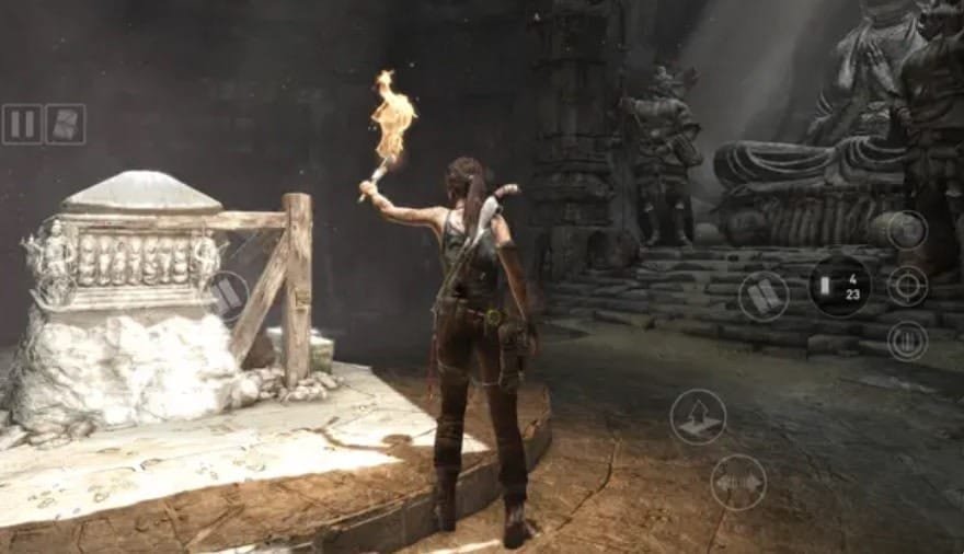 Tomb Raider per iOS: Lara sfida iPhone 3 Tomb Raider per iOS 3