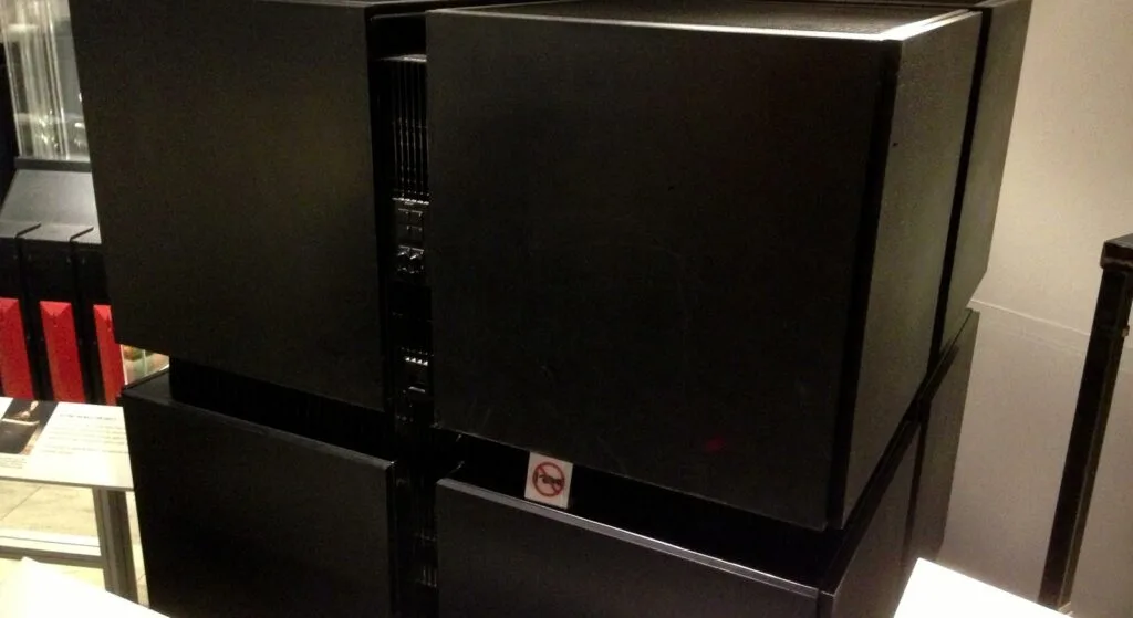 Vista della Connection Machine CM-1