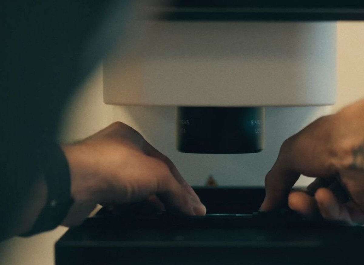 Model Hardware Standard di Anthropic: agenti AI e strumenti di laboratorio