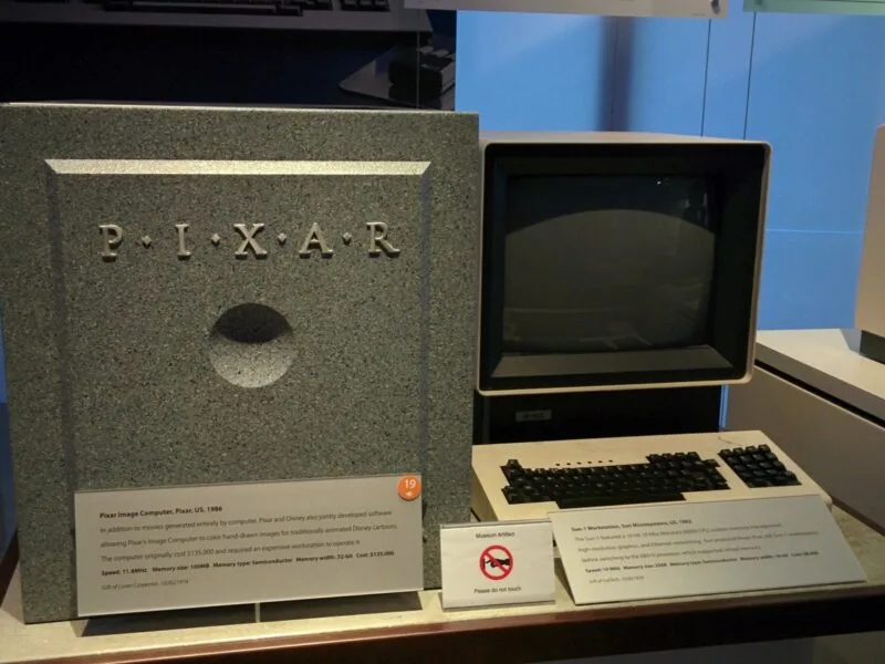 I clienti segreti di Steve Jobs: CIA e NSA compravano NeXT e Pixar