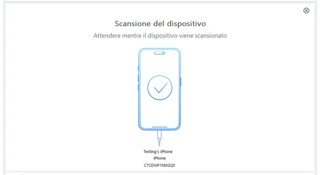 Recupero dati iPhone: scansione di un iPhone collegato al computer